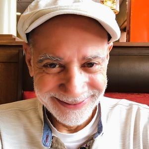 Meet your Posher, Santiago